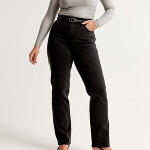 Abercrombie & Fitch 90s Straight Ultra High Rise Curve Love Jean. Washed black